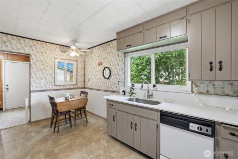 514 S 60th Street Tacoma WA 98408