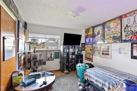 194 May Street W Port Orchard WA 98366