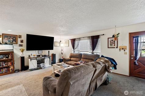 194 May Street W Port Orchard WA 98366