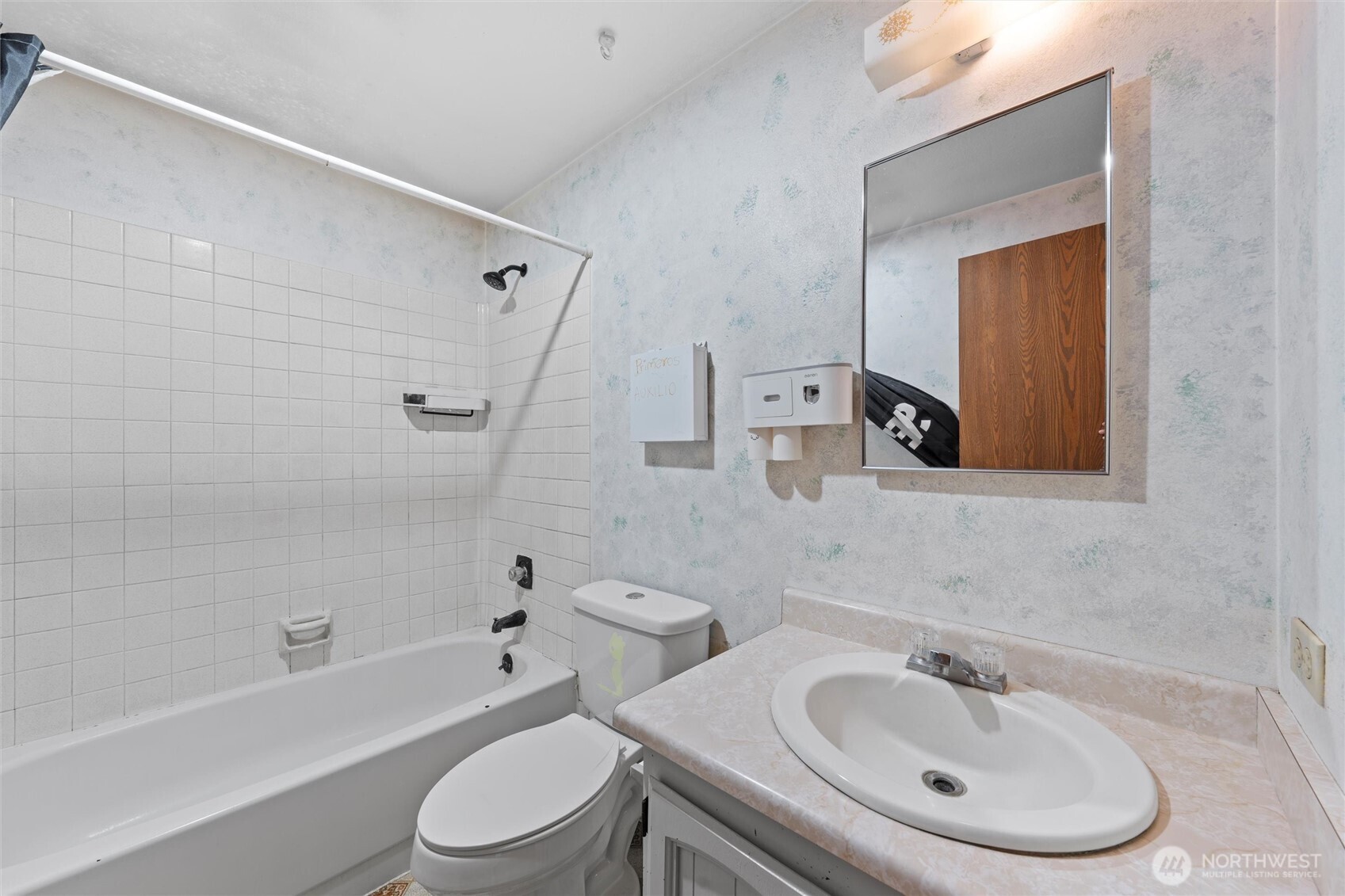 411 N Wahl Lind WA 99341