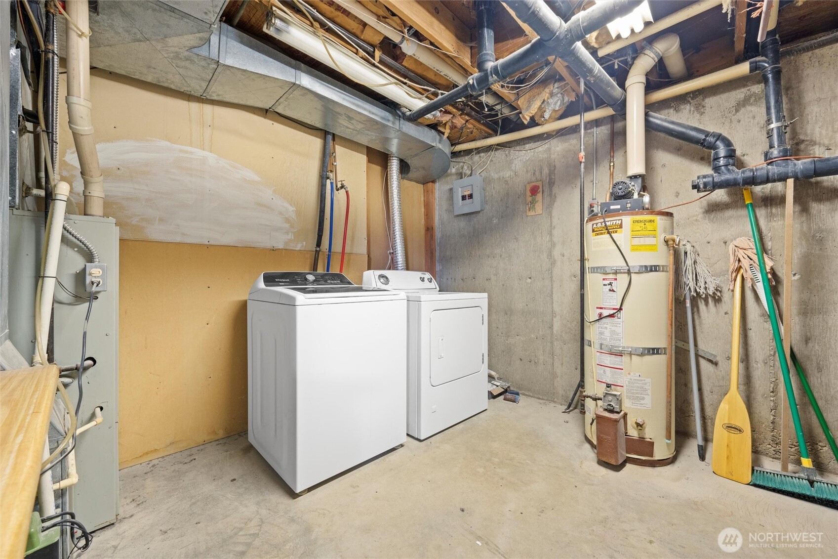 411 N Wahl Lind WA 99341