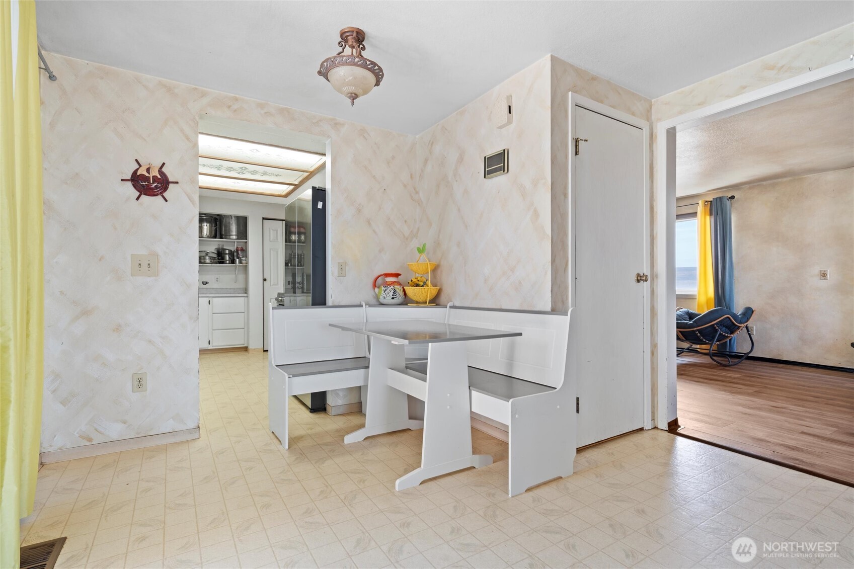 411 N Wahl Lind WA 99341
