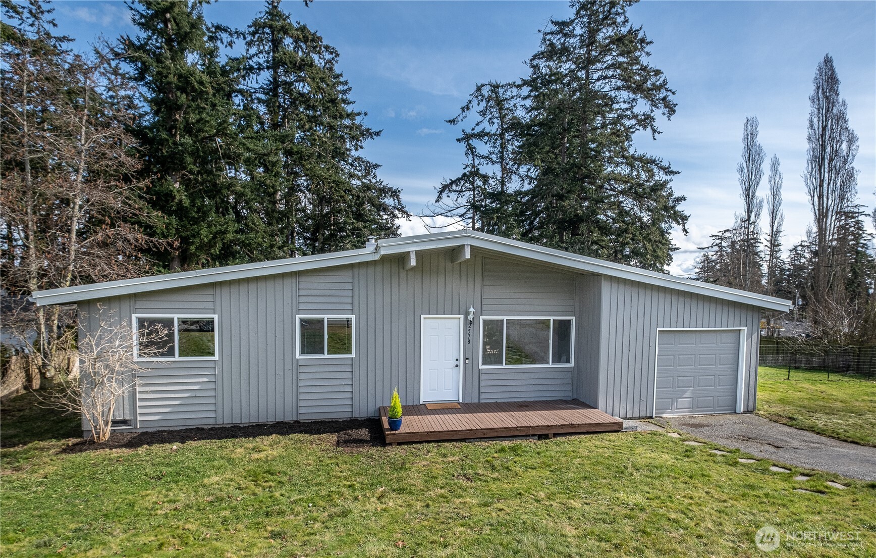 2578 Ridgeview Drive Oak Harbor WA 98277