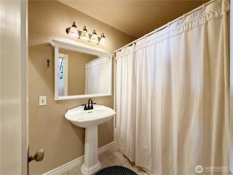 27 M Cascade Drive Hat Island WA 98206