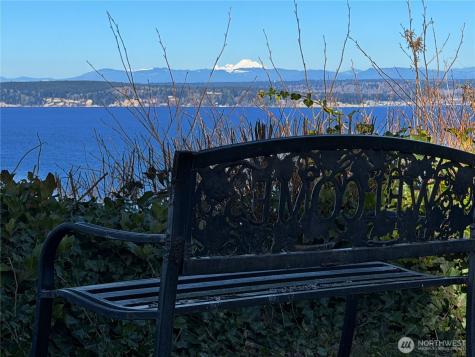 27 M Cascade Drive Hat Island WA 98206