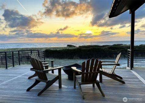 911 Dune Crest Westport WA 98595