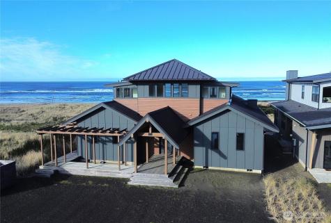 911 Dune Crest Westport WA 98595