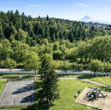 1750 Pointe Woodworth Drive NE Tacoma WA 98422