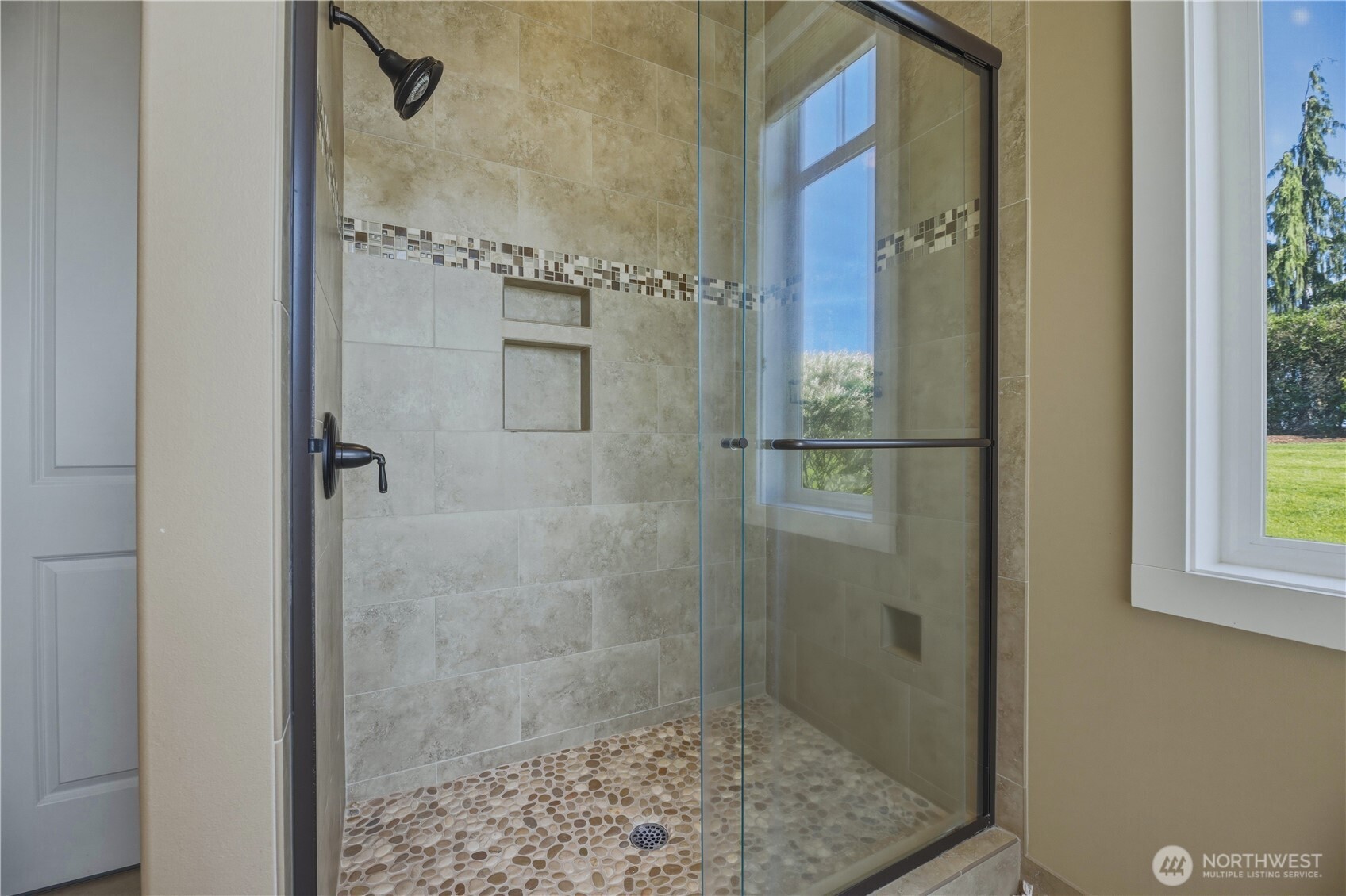 2416 Cascade Drive E Roy WA 98580
