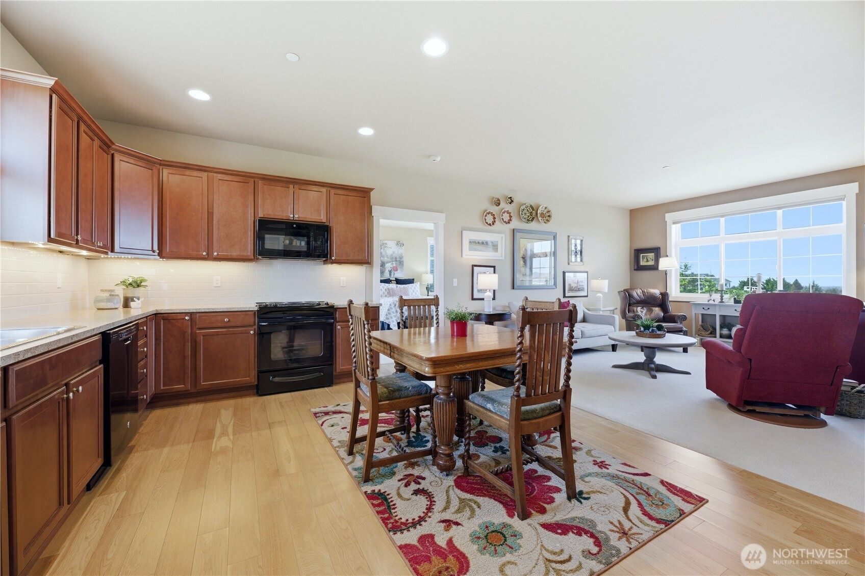 2416 Cascade Drive E Roy WA 98580