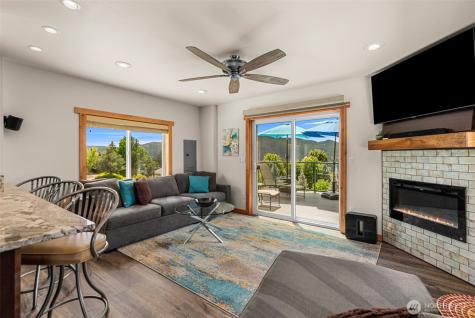 163 Gobblers Knob Manson WA 98831