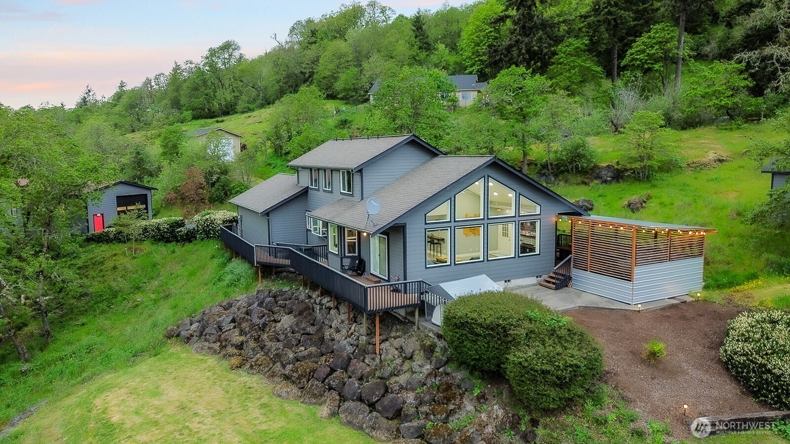 72 Bluff Road Kelso WA 98626