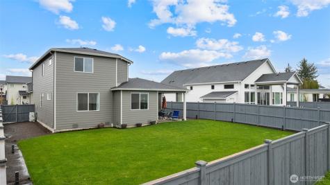1076 Lindenberger Lane Enumclaw WA 98022