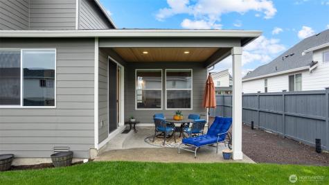 1076 Lindenberger Lane Enumclaw WA 98022