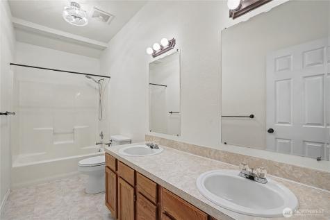 7239 Long Lake Road SE Port Orchard WA 98367