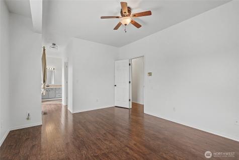 7239 Long Lake Road SE Port Orchard WA 98367