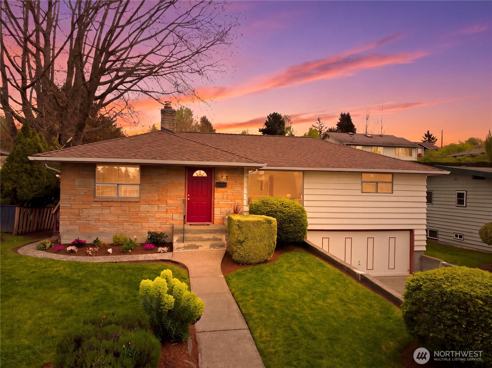 8818 2nd Avenue NE Seattle WA 98115