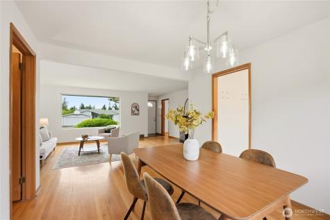 8818 2nd Avenue NE Seattle WA 98115
