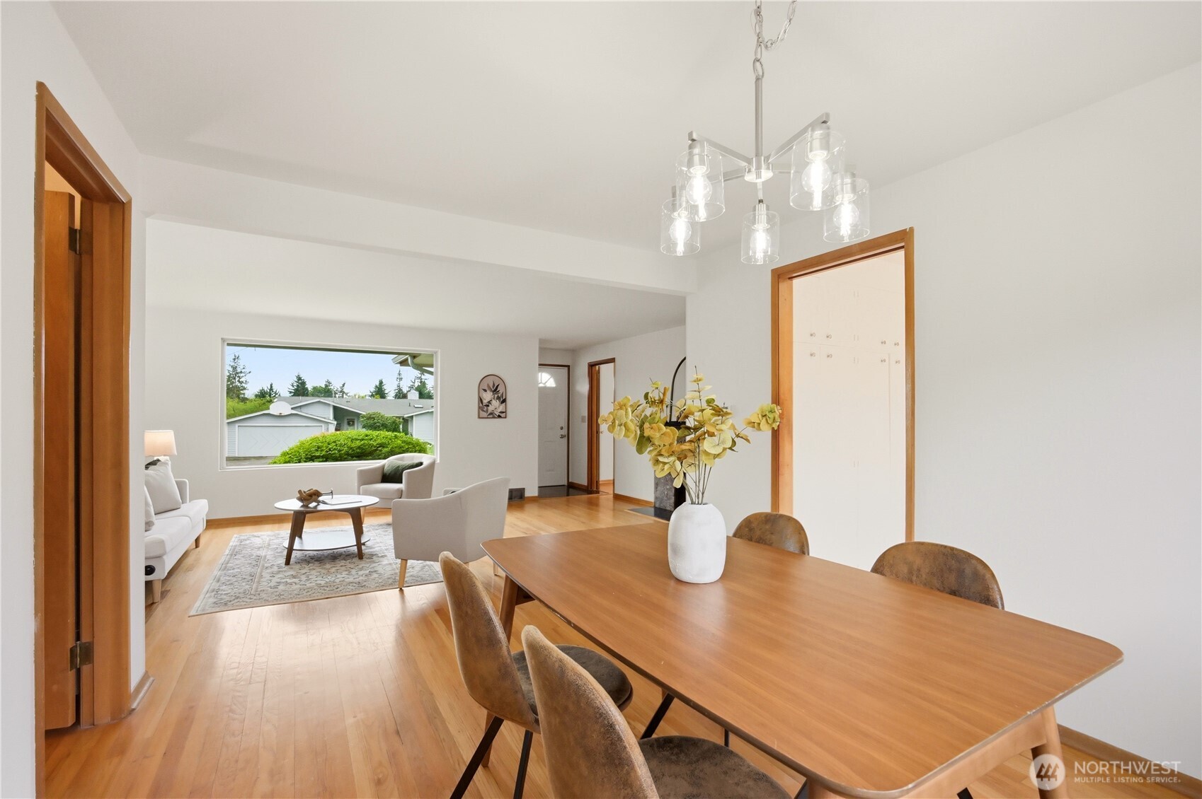 8818 2nd Avenue NE Seattle WA 98115