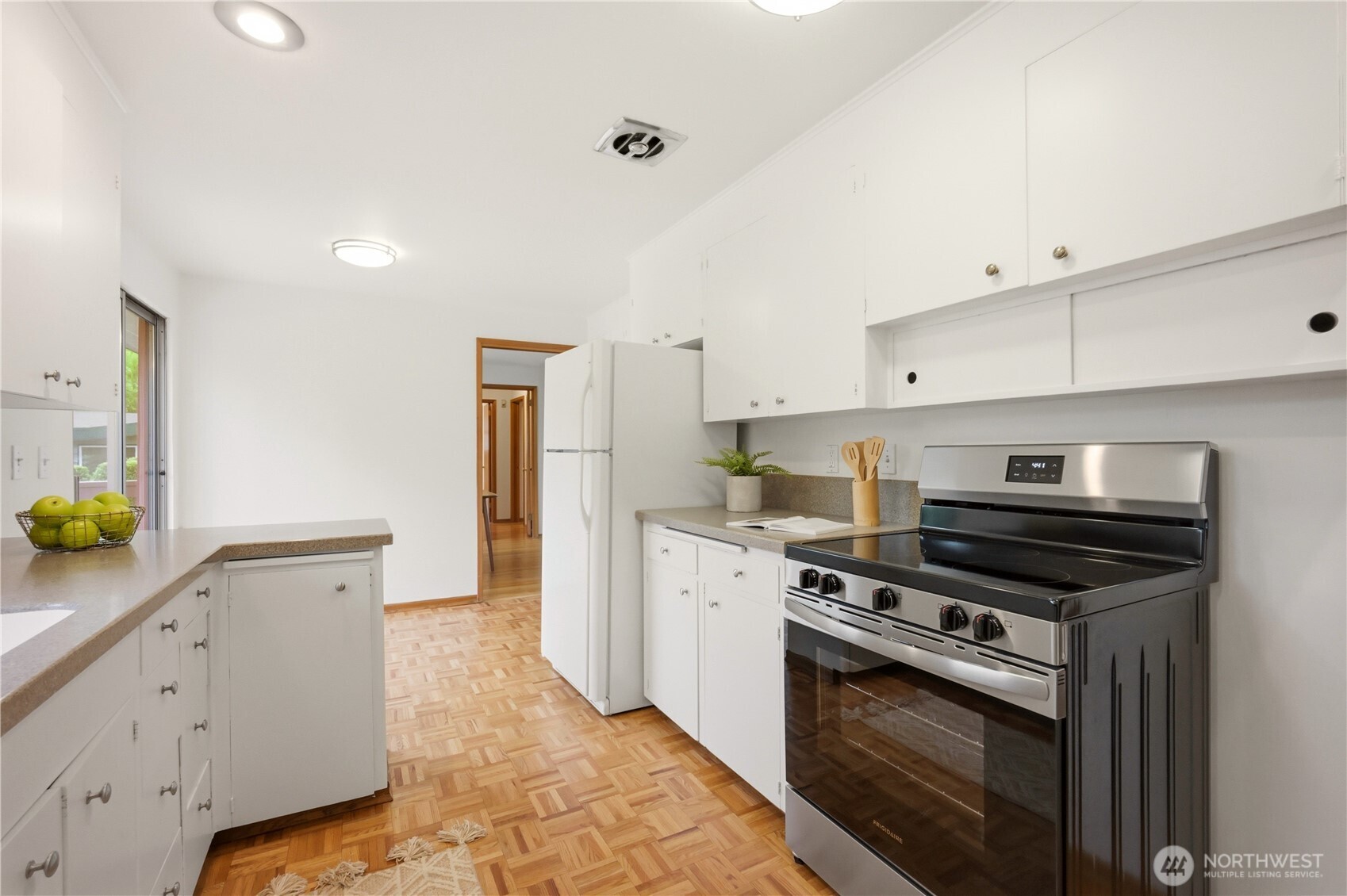8818 2nd Avenue NE Seattle WA 98115