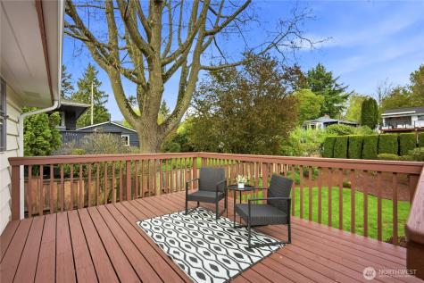 8818 2nd Avenue NE Seattle WA 98115