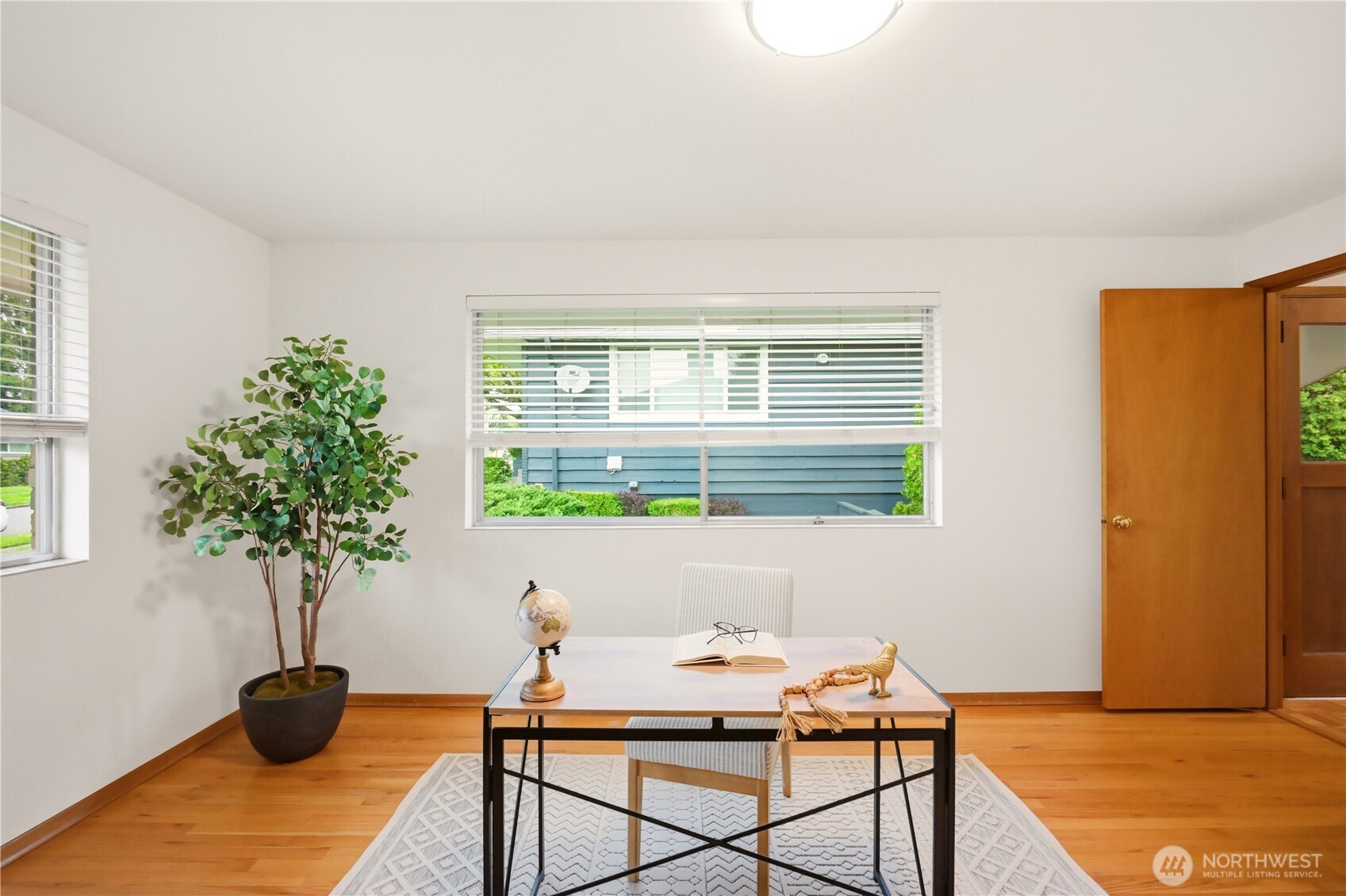 8818 2nd Avenue NE Seattle WA 98115