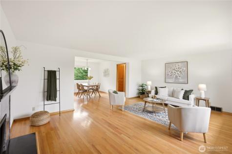 8818 2nd Avenue NE Seattle WA 98115