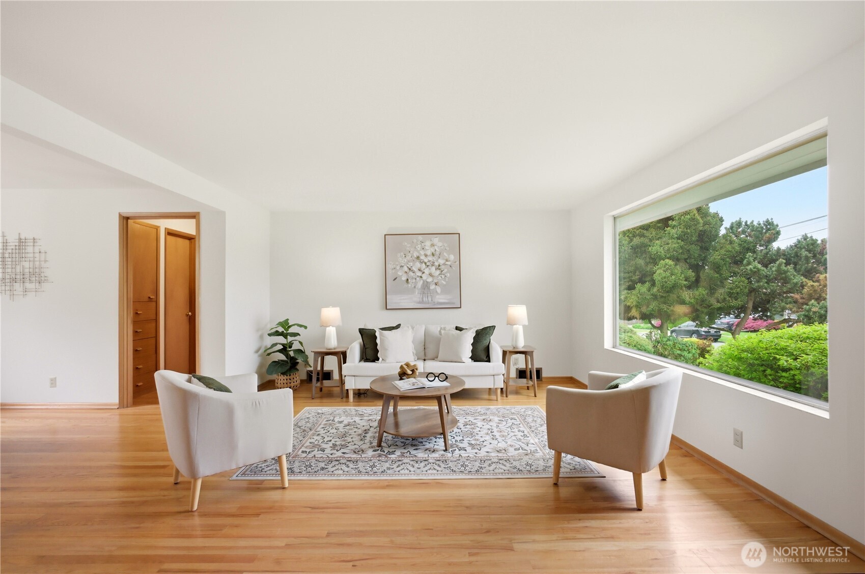 8818 2nd Avenue NE Seattle WA 98115