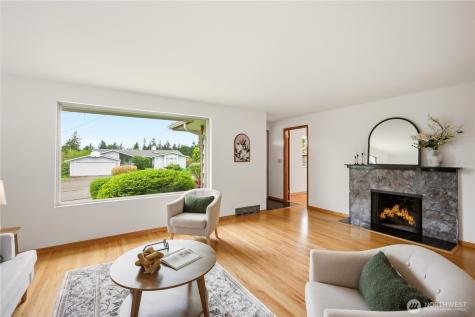 8818 2nd Avenue NE Seattle WA 98115