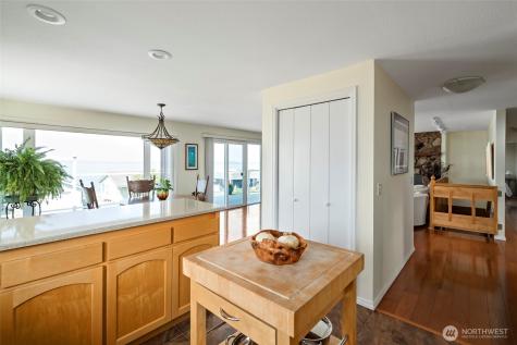 1505 West Beach Road Oak Harbor WA 98277