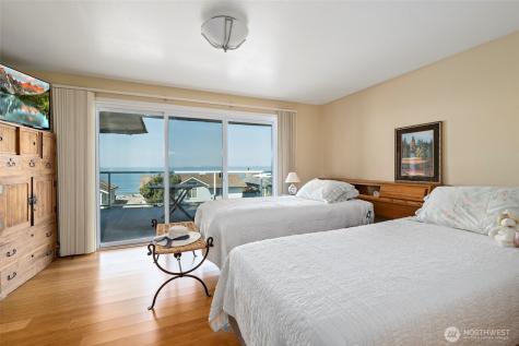 1505 West Beach Road Oak Harbor WA 98277