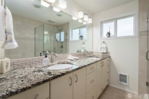 1505 West Beach Road Oak Harbor WA 98277