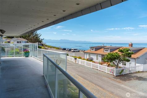 1505 West Beach Road Oak Harbor WA 98277