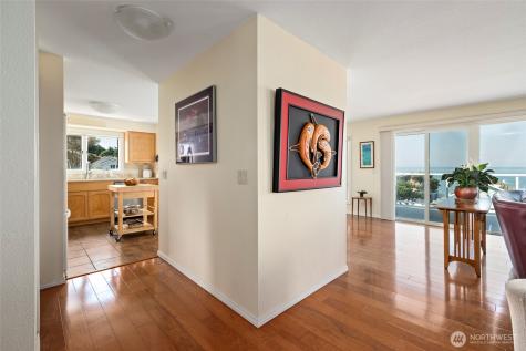 1505 West Beach Road Oak Harbor WA 98277