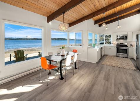 27518 Sandy Shores Drive SW Vashon WA 98070