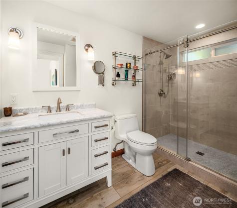27518 Sandy Shores Drive SW Vashon WA 98070