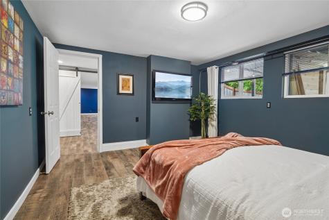 4208 SW Roxbury Street Seattle WA 98136