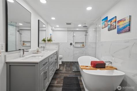 4208 SW Roxbury Street Seattle WA 98136