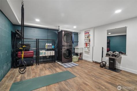 4208 SW Roxbury Street Seattle WA 98136