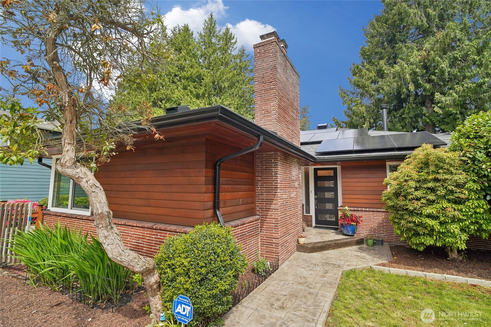 4208 SW Roxbury Street Seattle WA 98136