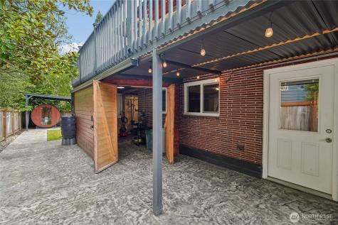 4208 SW Roxbury Street Seattle WA 98136
