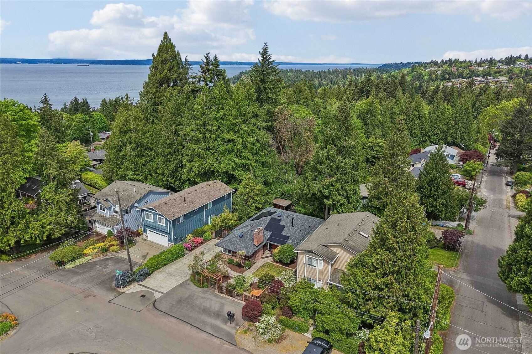 4208 SW Roxbury Street Seattle WA 98136