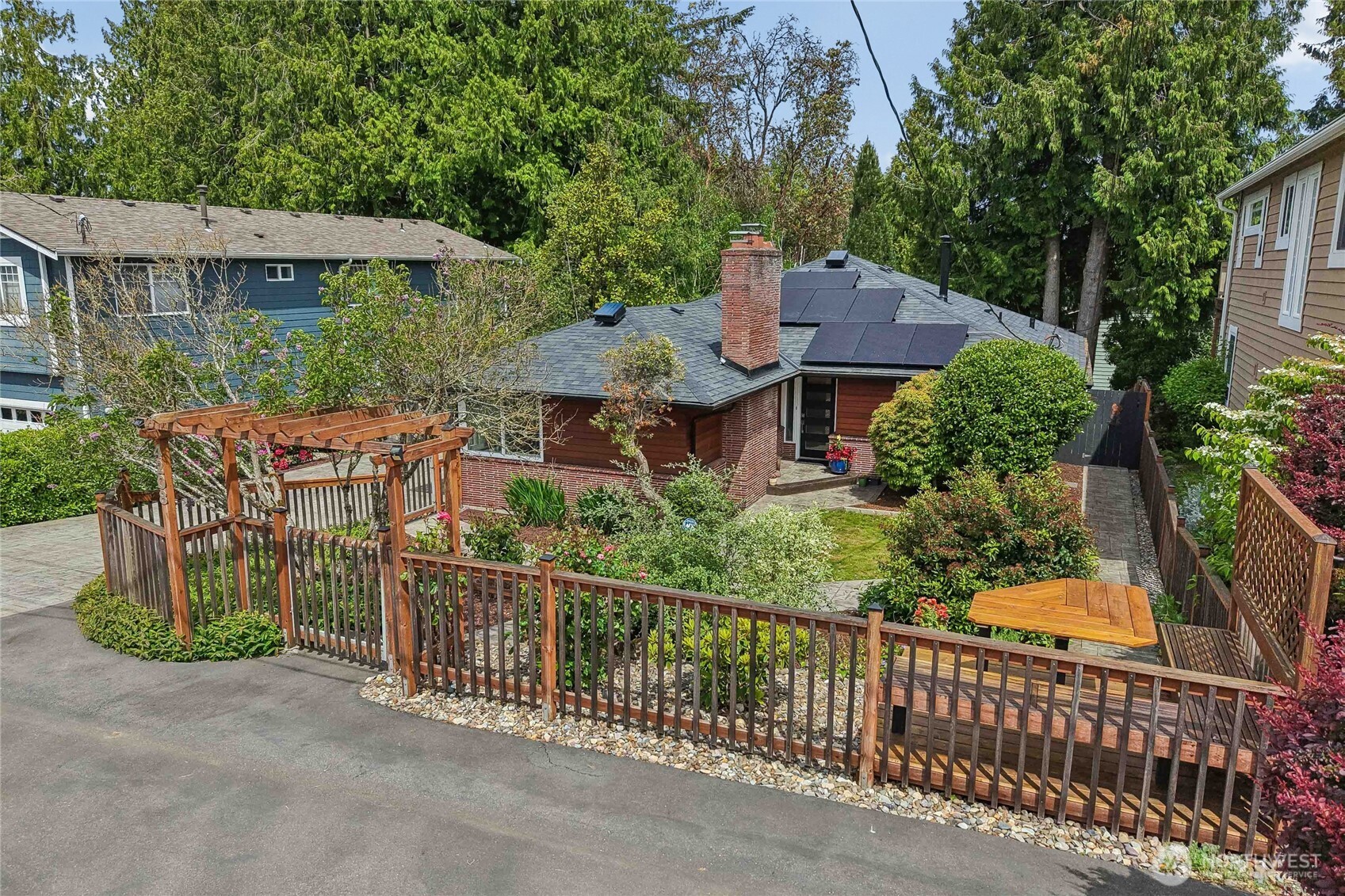 4208 SW Roxbury Street Seattle WA 98136
