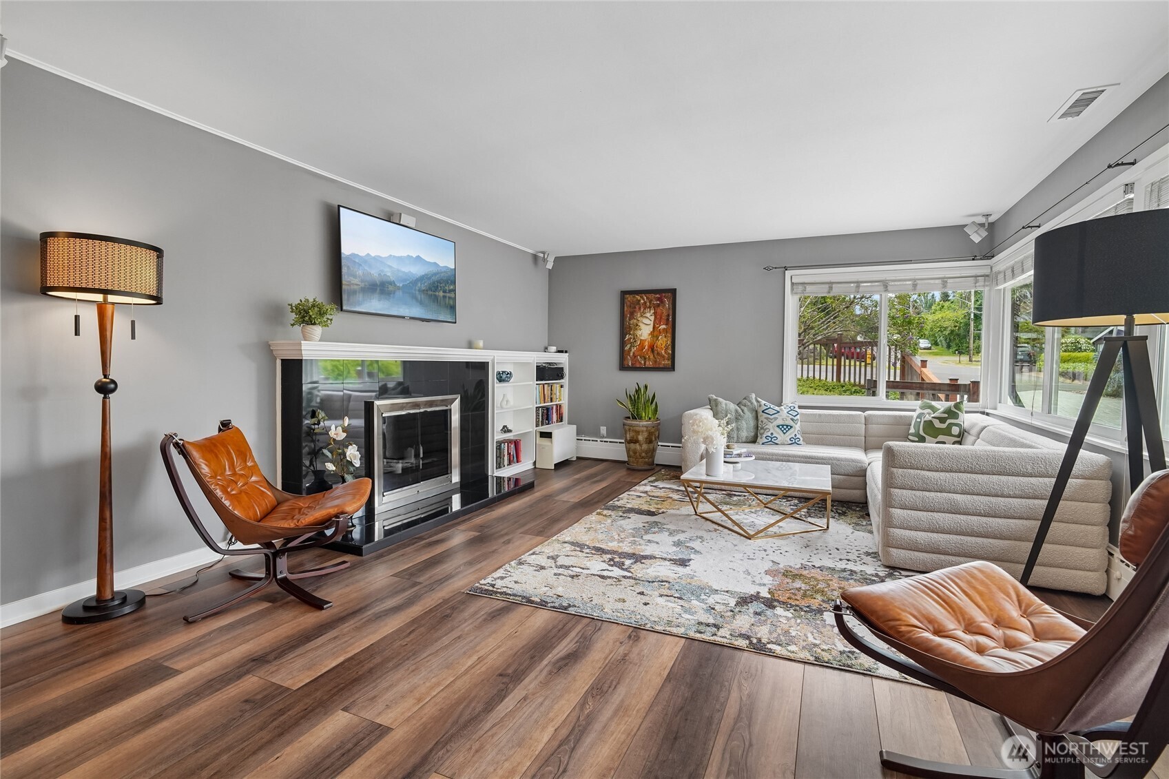 4208 SW Roxbury Street Seattle WA 98136