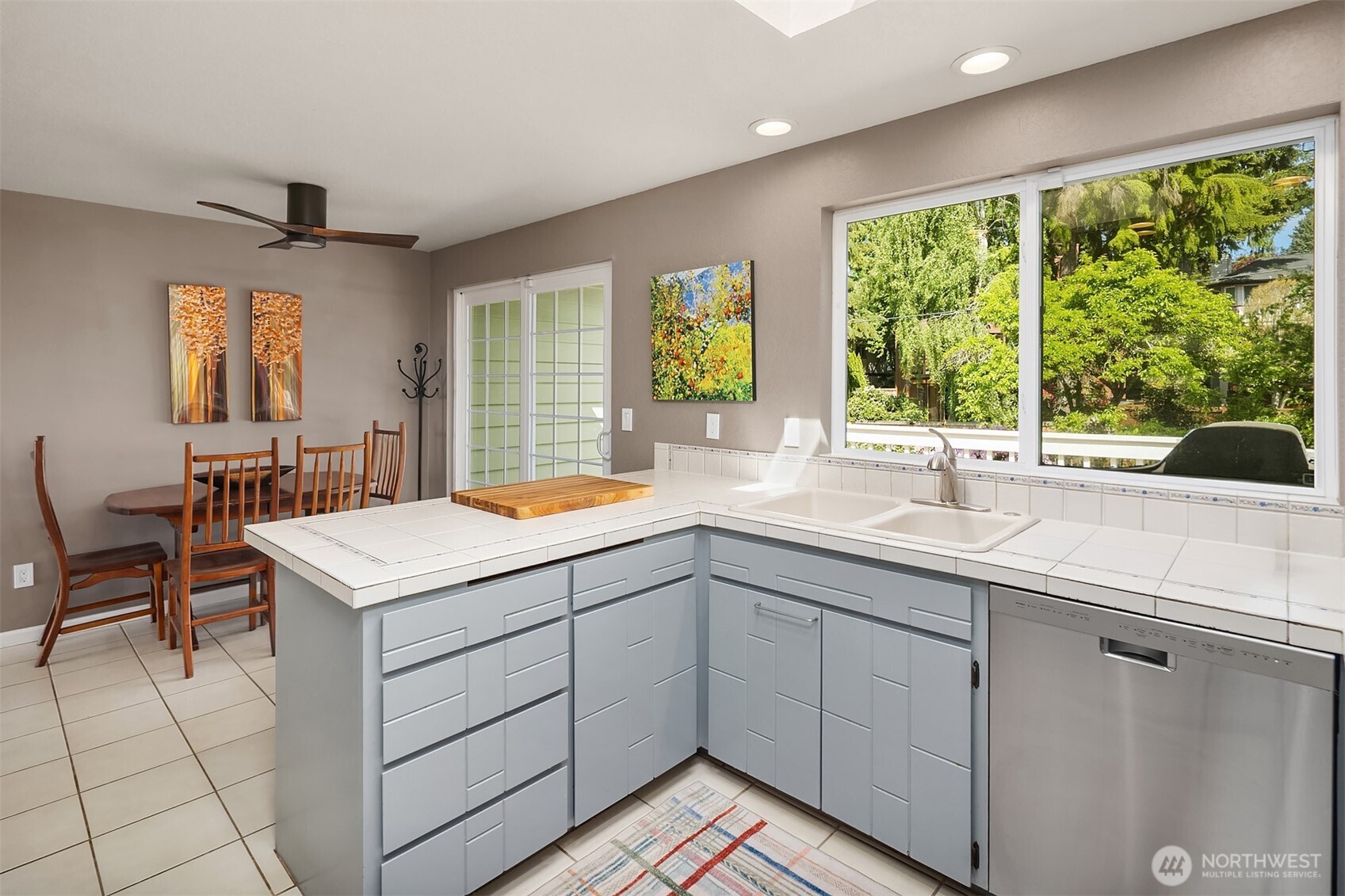 1033 8th Avenue S Edmonds WA 98020