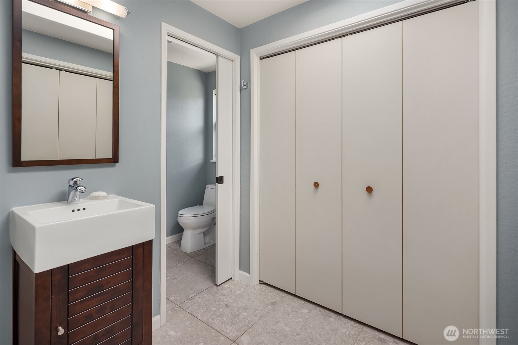 1033 8th Avenue S Edmonds WA 98020