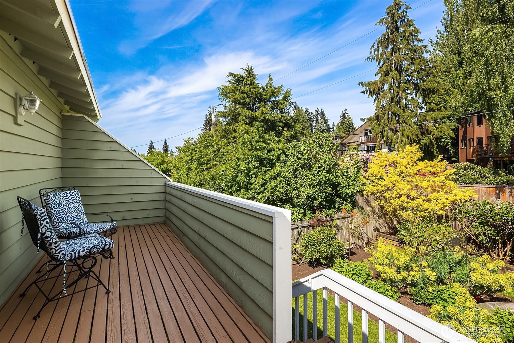 1033 8th Avenue S Edmonds WA 98020