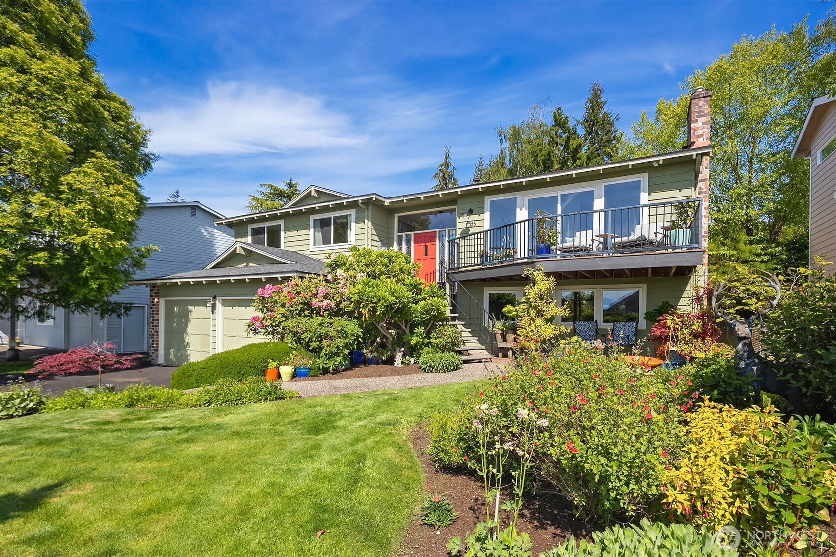 1033 8th Avenue S Edmonds WA 98020