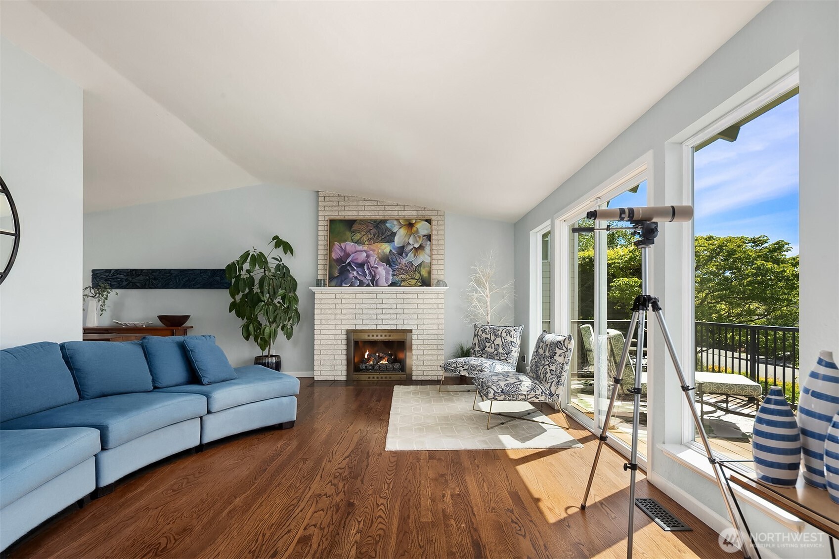 1033 8th Avenue S Edmonds WA 98020