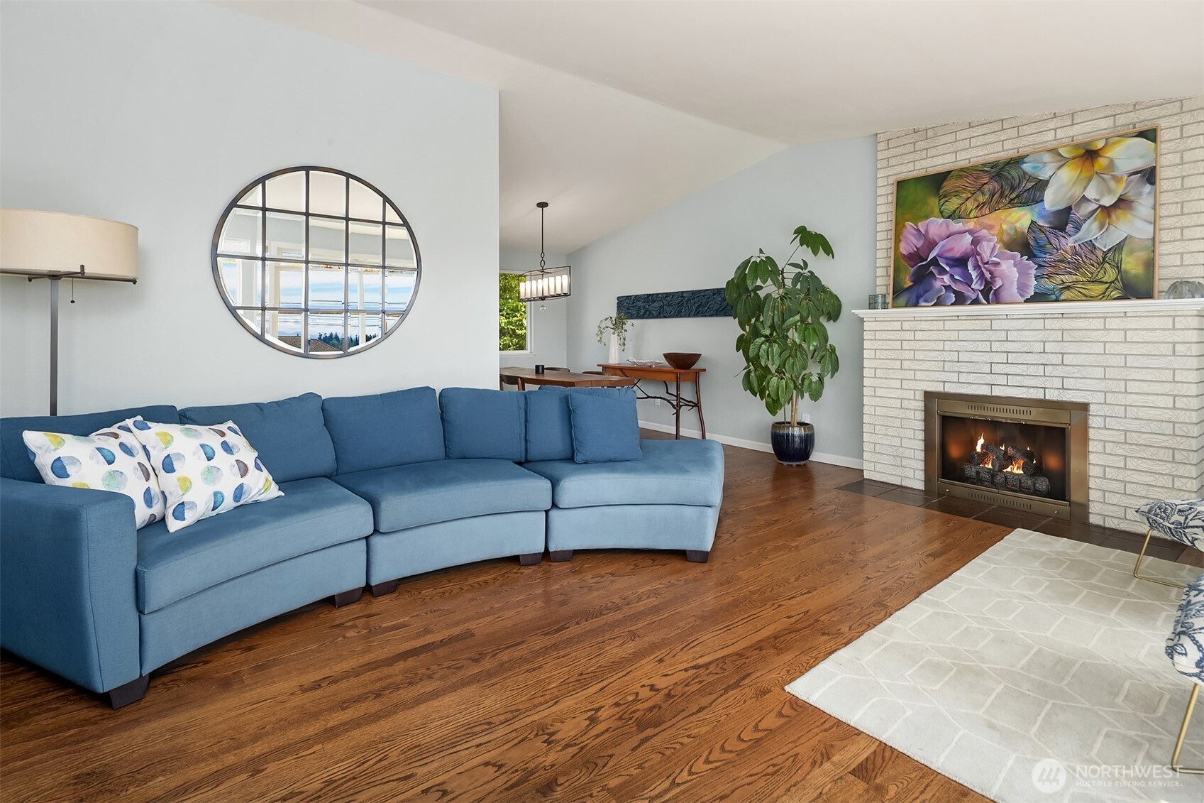 1033 8th Avenue S Edmonds WA 98020